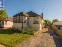 56 LYONS AVENUE Welland Ontario, L3B 1L7