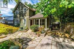 3 LUTHER AVENUE | Niagara-on-the-Lake Ontario | Slide Image Three