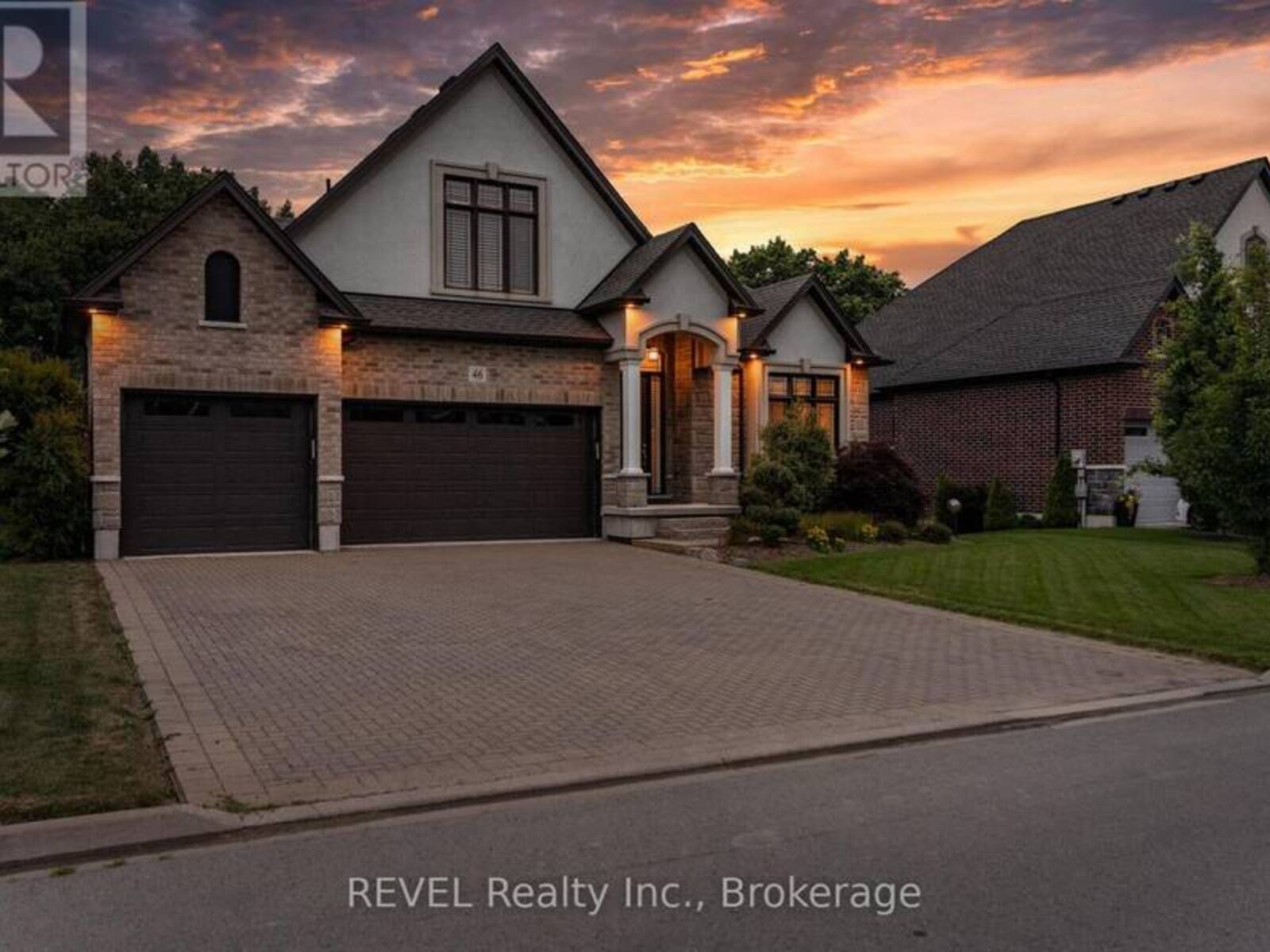 46 PHILMORI BOULEVARD, Fonthill, Ontario L0S 1E5