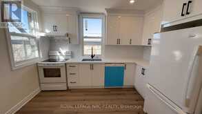 4677 CRYSLER AVENUE | Niagara Falls Ontario | Slide Image Twelve