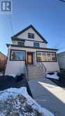 4677 CRYSLER AVENUE | Niagara Falls Ontario | Slide Image Three