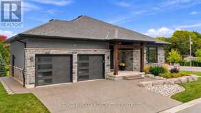 2 FEDORKOW LANE | Niagara-on-the-Lake Ontario | Slide Image Five