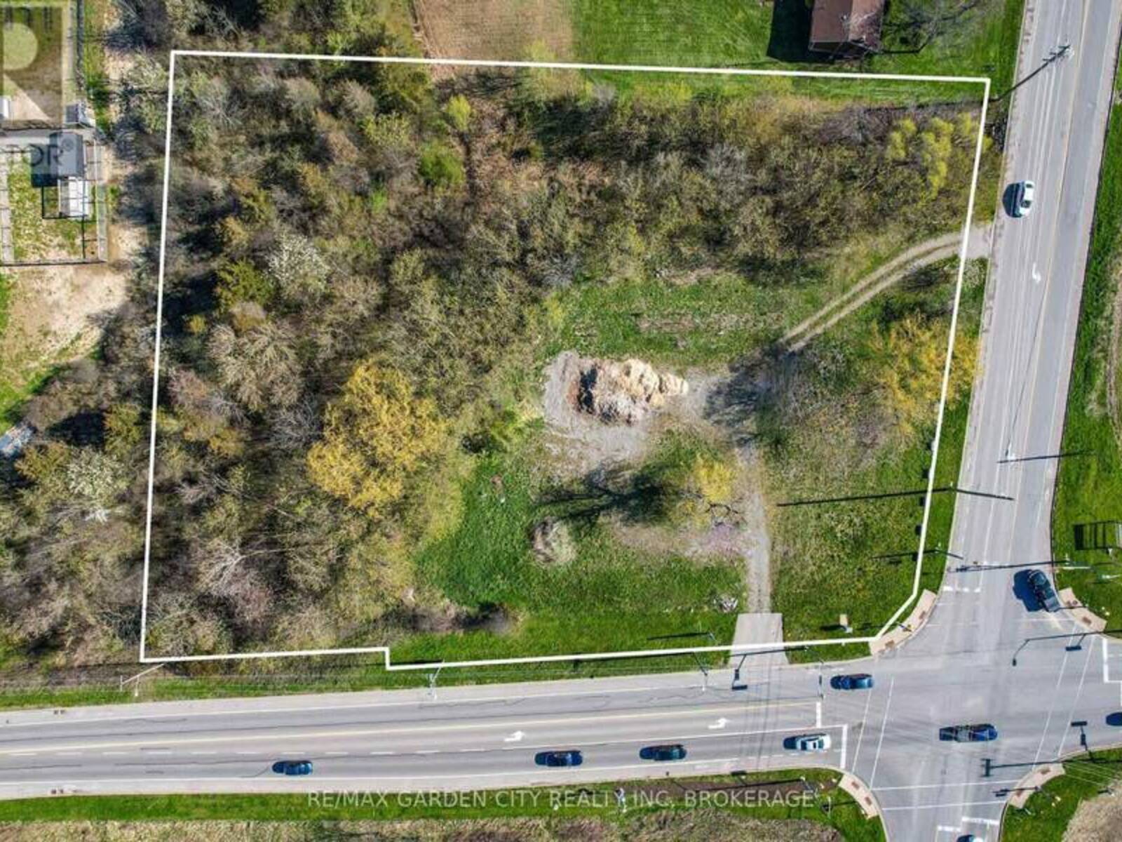 381 ST. PAUL STREET W, St. Catharines, Ontario L2R 3N1