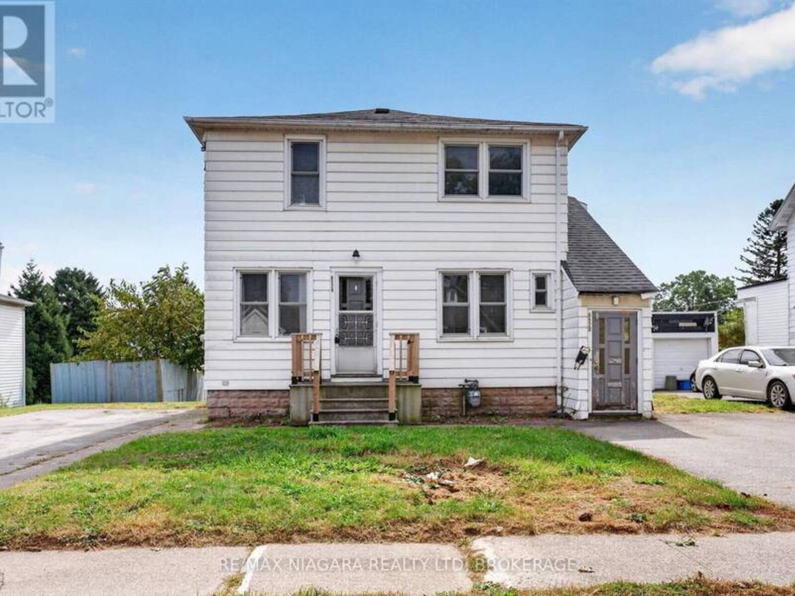 6520 BARKER STREET, Niagara Falls, Ontario L2G 1Y7