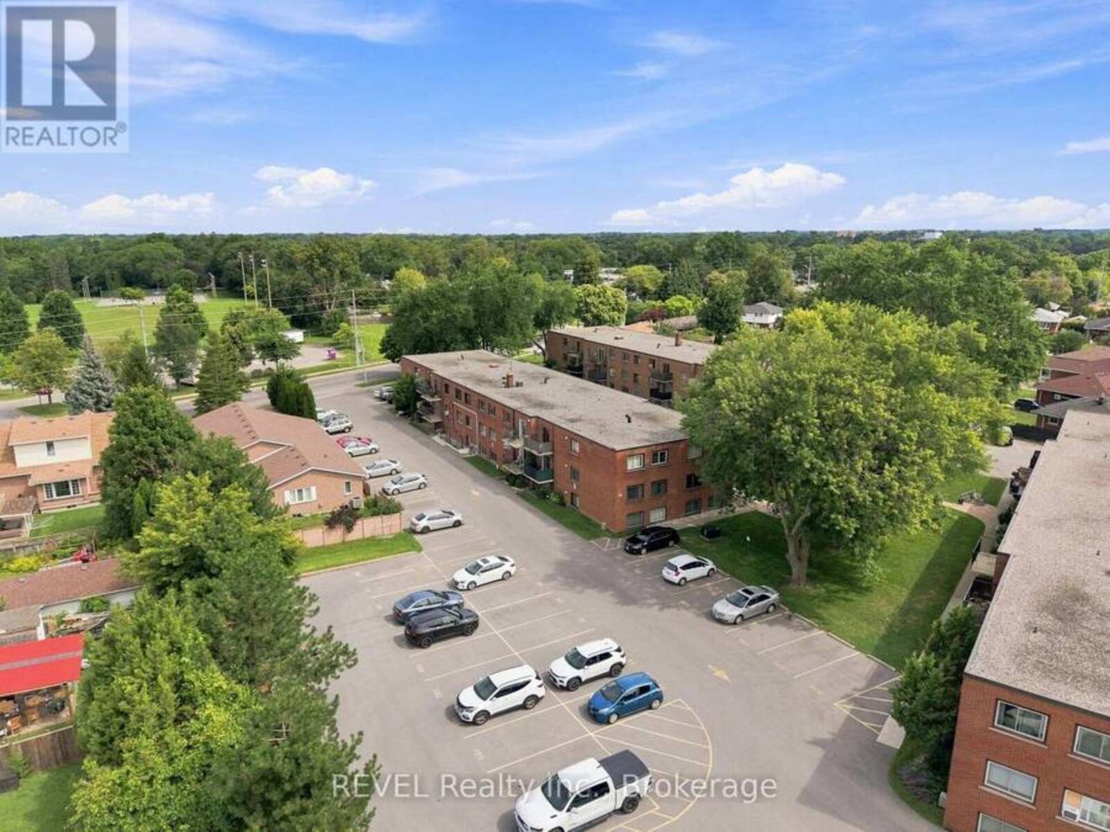 3 - 450 CARLTON STREET, St. Catharines, Ontario L2M 4X1