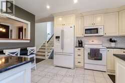 7979 OAKRIDGE DRIVE | Niagara Falls Ontario | Slide Image Twelve