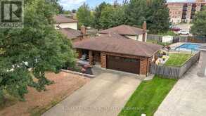 7979 OAKRIDGE DRIVE | Niagara Falls Ontario | Slide Image Three