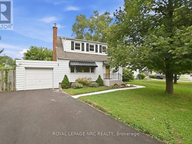 17 WINSTON ROAD St. Catharines Ontario, L2M 4R1 - 4 Bedrooms Home For Sale
