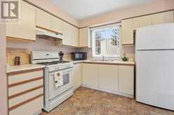 20 - 8136 COVENTRY ROAD | Niagara Falls Ontario | Slide Image Nine