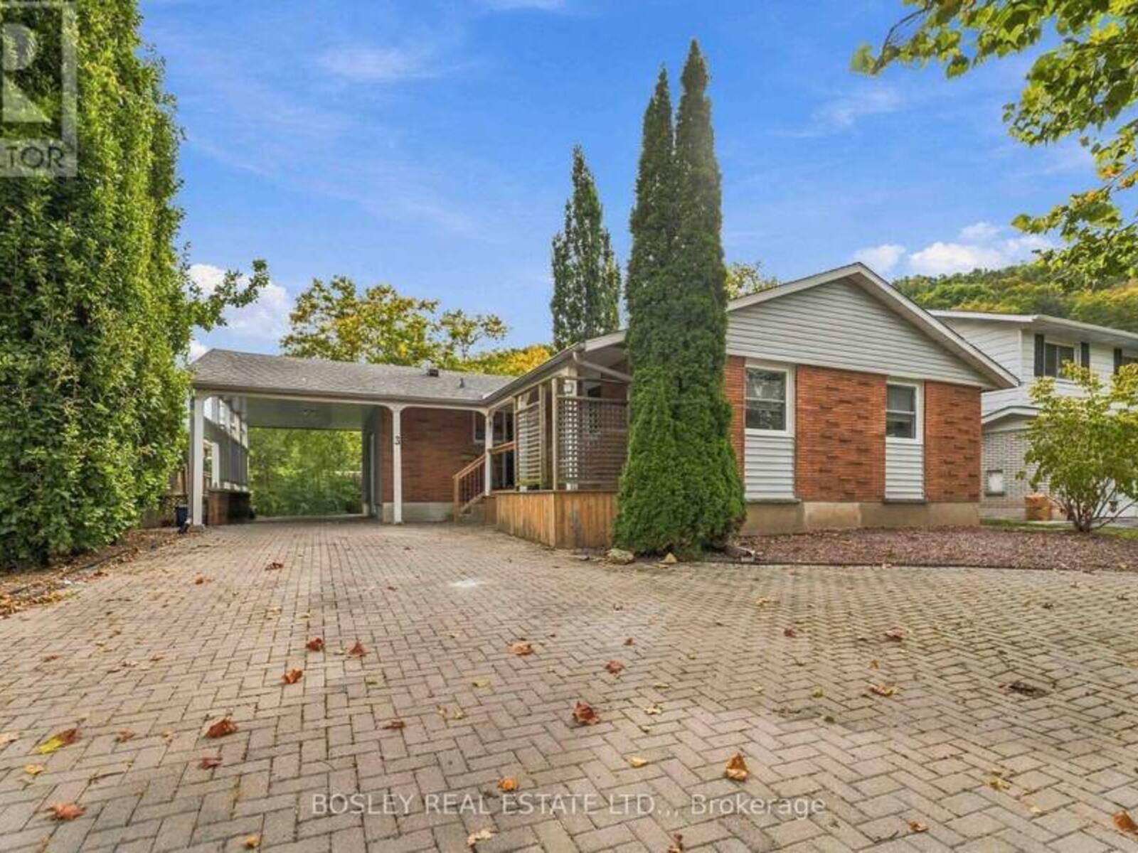 3 BRIAN AVENUE, St. Catharines, Ontario L2T 3H5