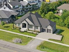 18 FOUR MILE CREEK ROAD Niagara-on-the-Lake Ontario, L0S 1J1