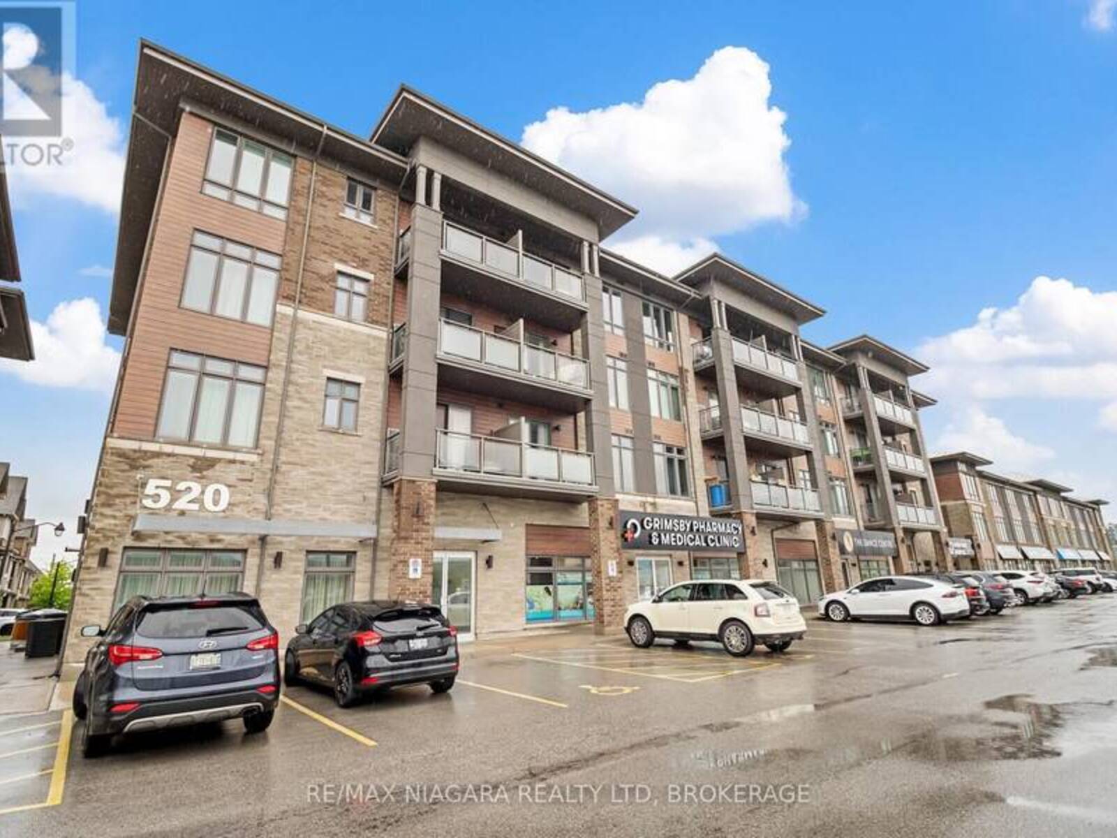 411 - 520 NORTH SERVICE ROAD, Grimsby, Ontario L3M 4E8