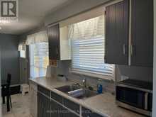 94 CARRIAGE ROAD | St. Catharines Ontario | Slide Image Seven