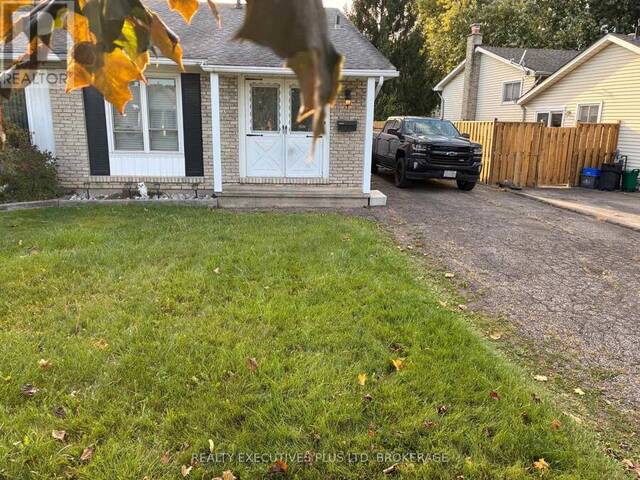 94 CARRIAGE ROAD St. Catharines Ontario, L2P 3S8 - 3 Bedrooms Home For Sale