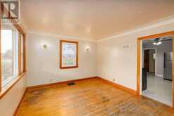 18 PIETZ AVENUE | Welland Ontario | Slide Image Four