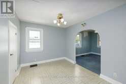 18 PIETZ AVENUE | Welland Ontario | Slide Image Eight