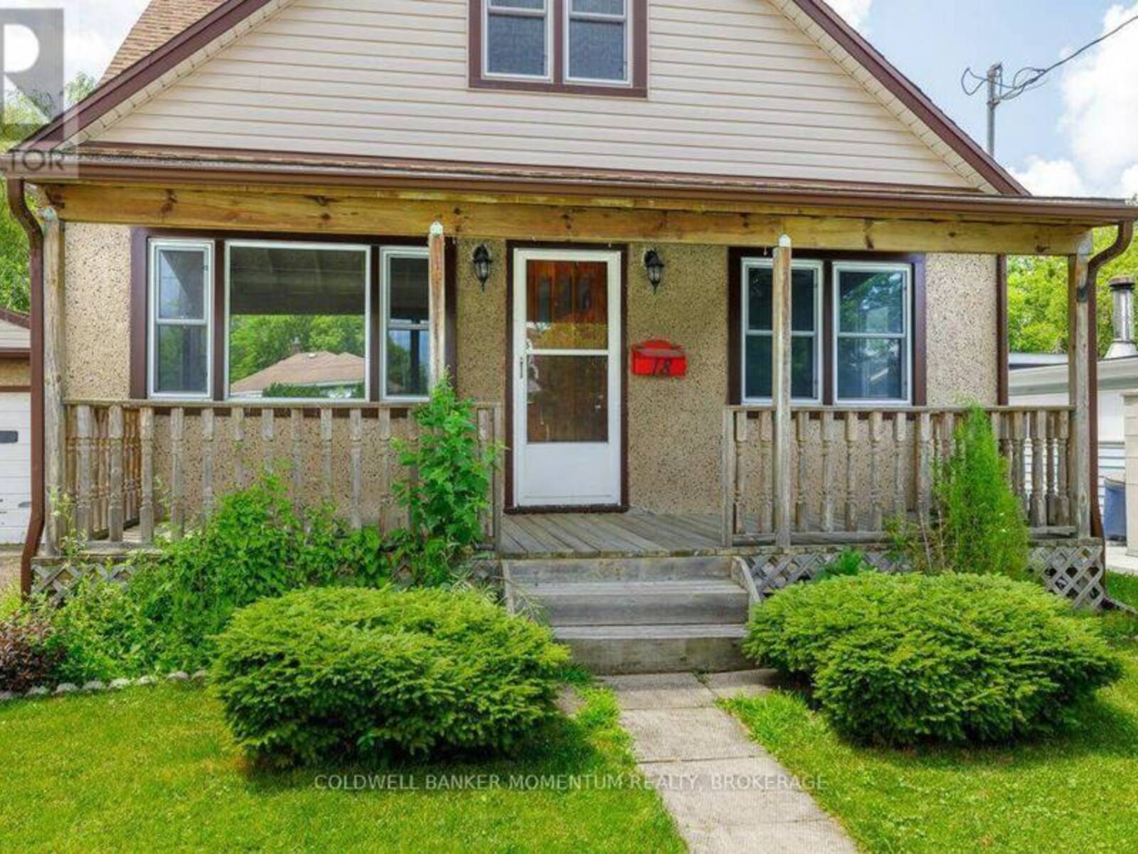 18 PIETZ AVENUE, Welland, Ontario L3C 1Z4