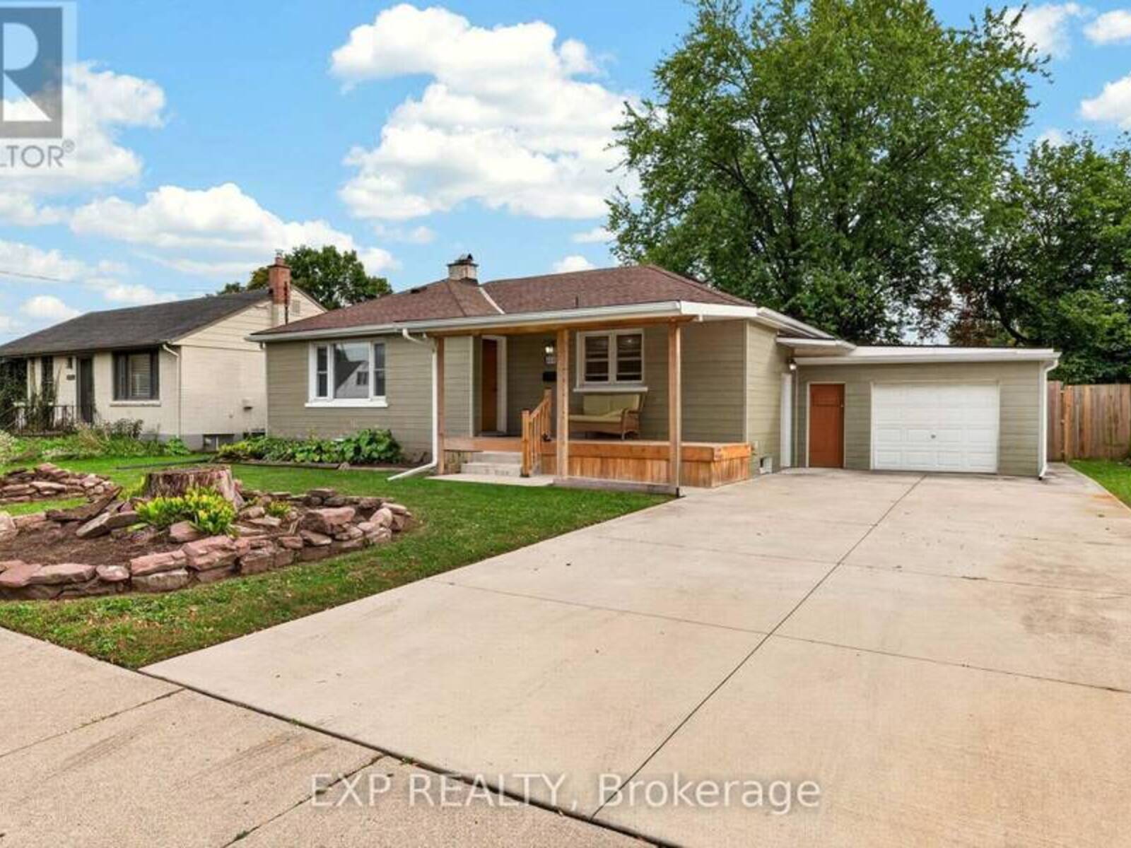 6018 ATLAS STREET, Niagara Falls, Ontario L2J 1T1