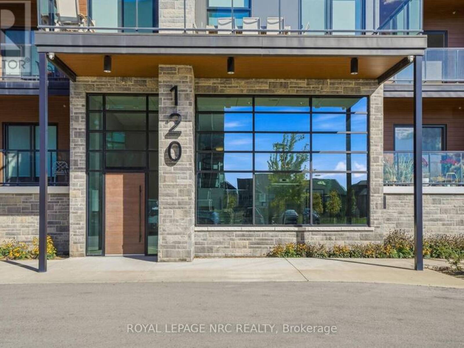 109 - 120 SUMMERSIDES BOULEVARD, Fonthill, Ontario L0S 1E1