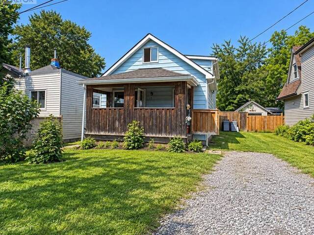17 PATRICIA AVENUE Welland Ontario, L3C 1E7 - 3 Bedrooms Home For Sale