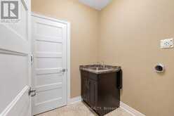 295 CREEKSIDE DRIVE | Welland Ontario | Slide Image Nineteen