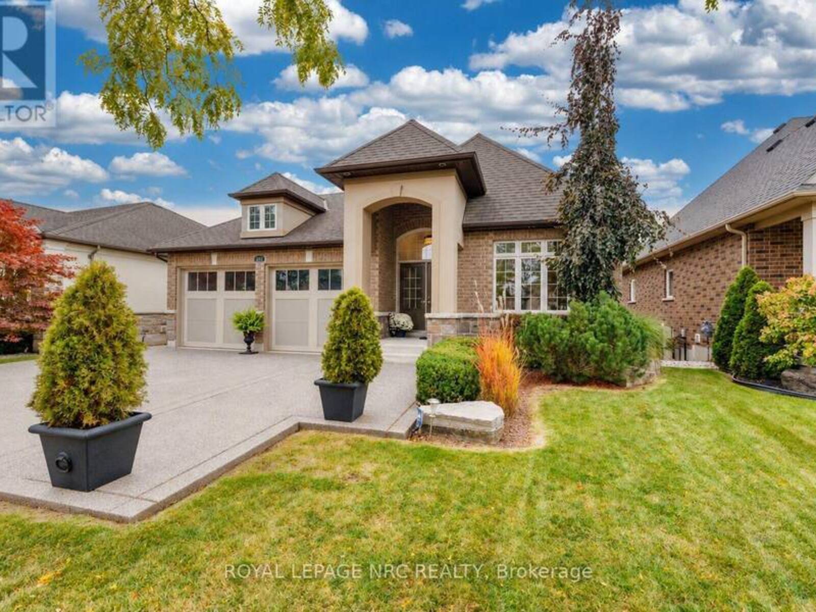 295 CREEKSIDE DRIVE, Welland, Ontario L3C 0B6