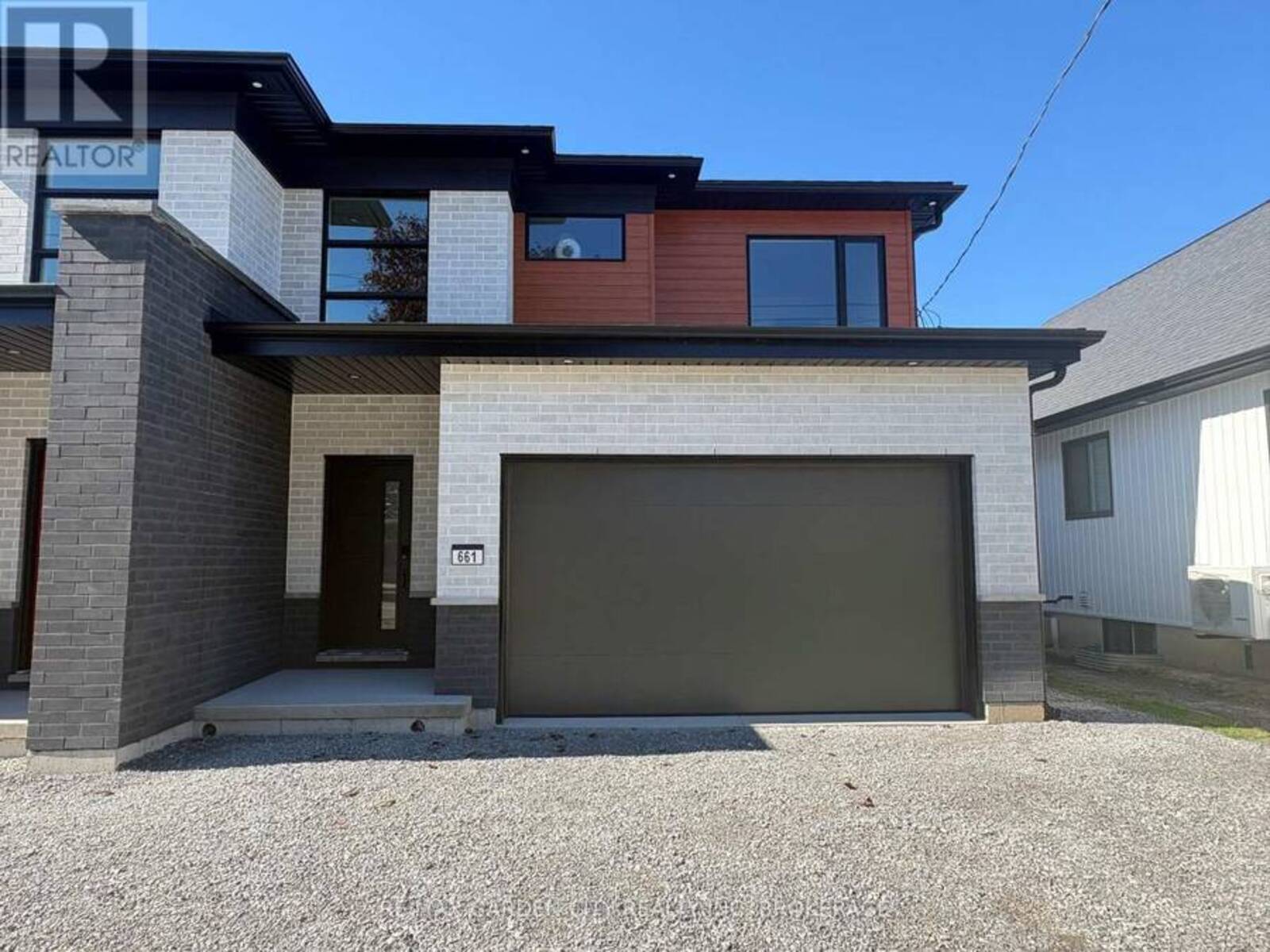 661 CLARE AVENUE, Welland, Ontario L3C 3B9