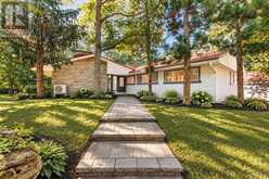 14874 NIAGARA RIVER PARKWAY | Niagara-on-the-Lake Ontario | Slide Image Four