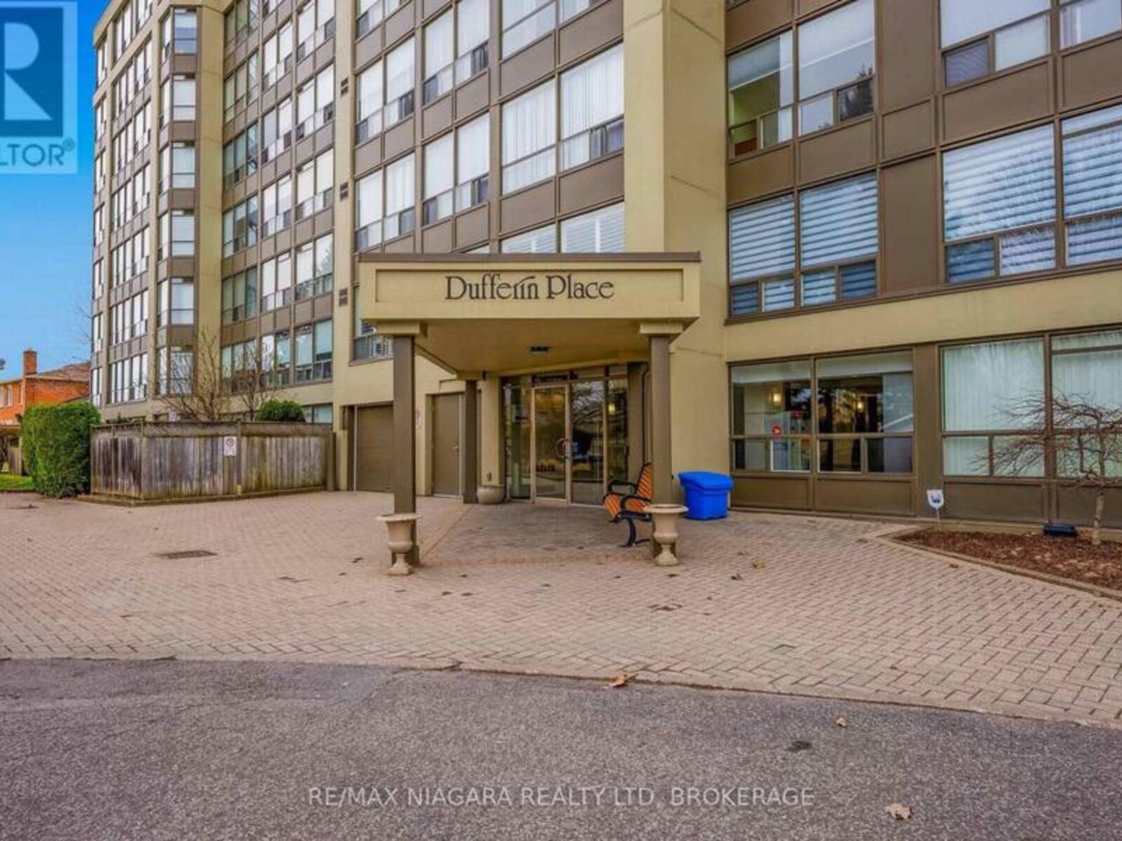 702 - 5100 DORCHESTER ROAD E, Niagara Falls, Ontario L2E 7H4