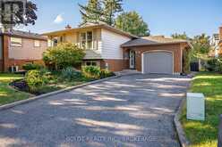 12 BAYSHORE CRESCENT | St. Catharines Ontario | Slide Image Two