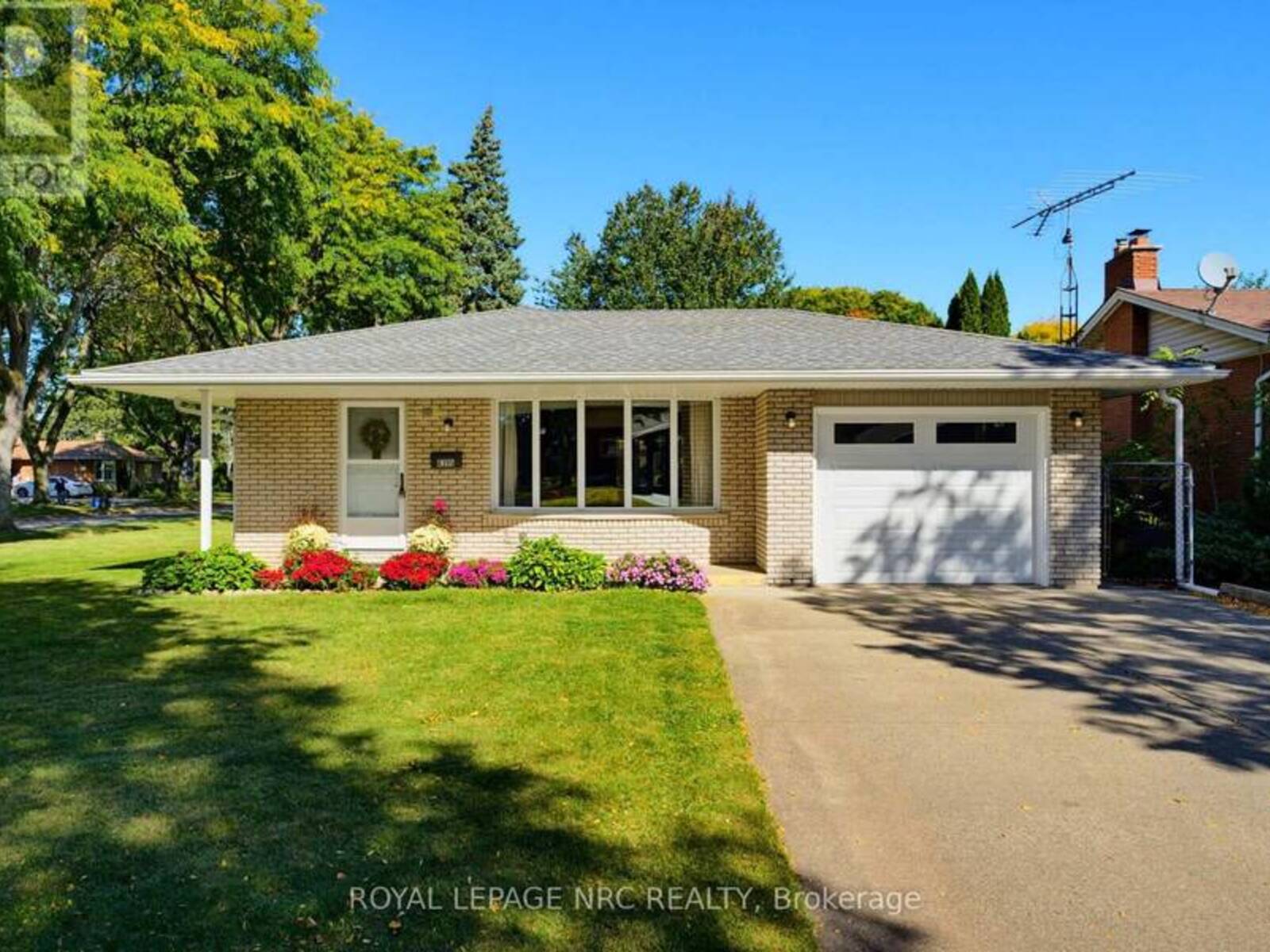 6395 GLENGATE STREET, Niagara Falls, Ontario L2E 5S5