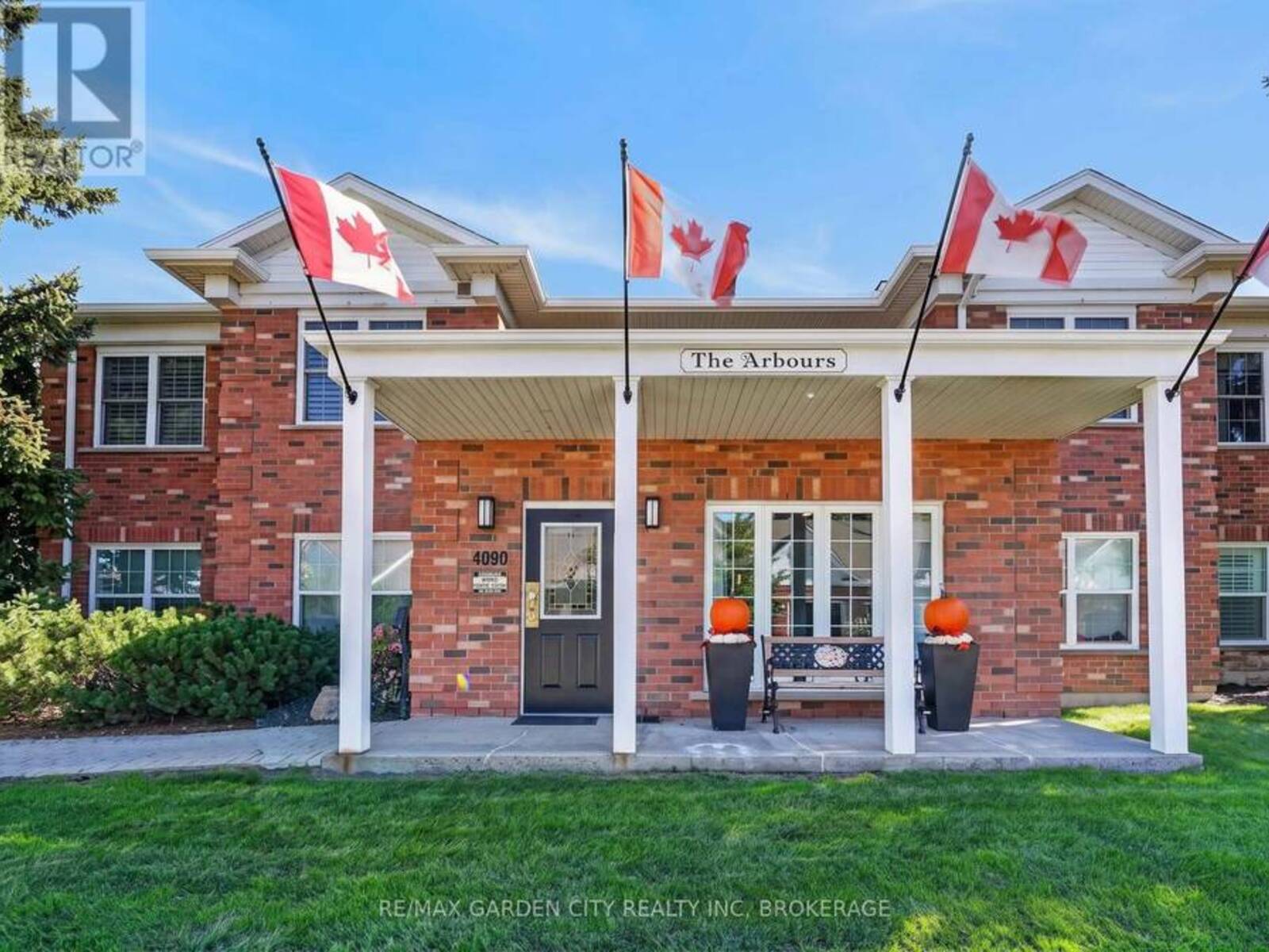107 - 4090 JOHN CHARLES BOULEVARD, Lincoln, Ontario L0R 2C0