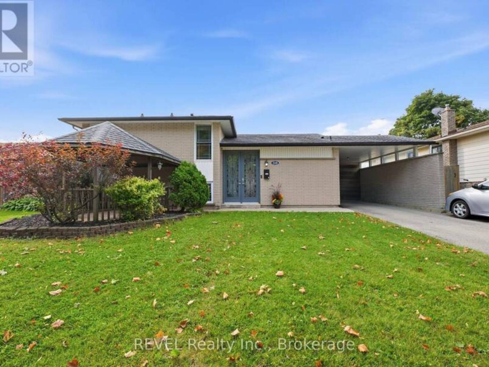 7218 MAYWOOD STREET, Niagara Falls, Ontario L2E 5P5