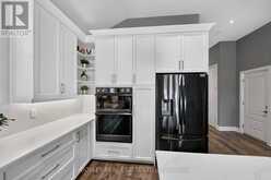 17 MILLS LANE | Niagara-on-the-Lake Ontario | Slide Image Twelve