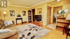 7030 WHITMAN AVENUE | Niagara Falls Ontario | Slide Image Nine