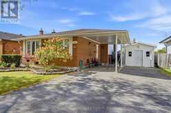 7451 REDHAVEN CRESCENT | Niagara Falls Ontario | Slide Image Four
