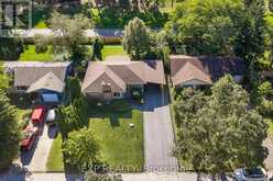 13 RIDLEY HEIGHTS ROAD | St. Catharines Ontario | Slide Image Three