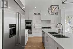 24 WILLOW BANK COMMON | St. Catharines Ontario | Slide Image Five