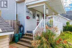 5542 HIGHLAND AVENUE | Niagara Falls Ontario | Slide Image Four