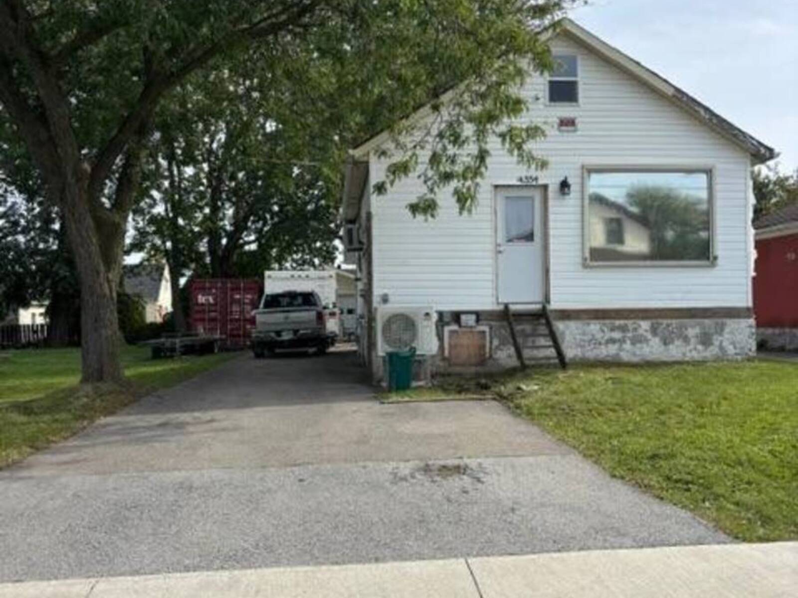 4354 THIRD AVENUE, Niagara Falls, Ontario L2E 4K6