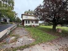 4445 JOHN STREET | Niagara Falls Ontario | Slide Image Three