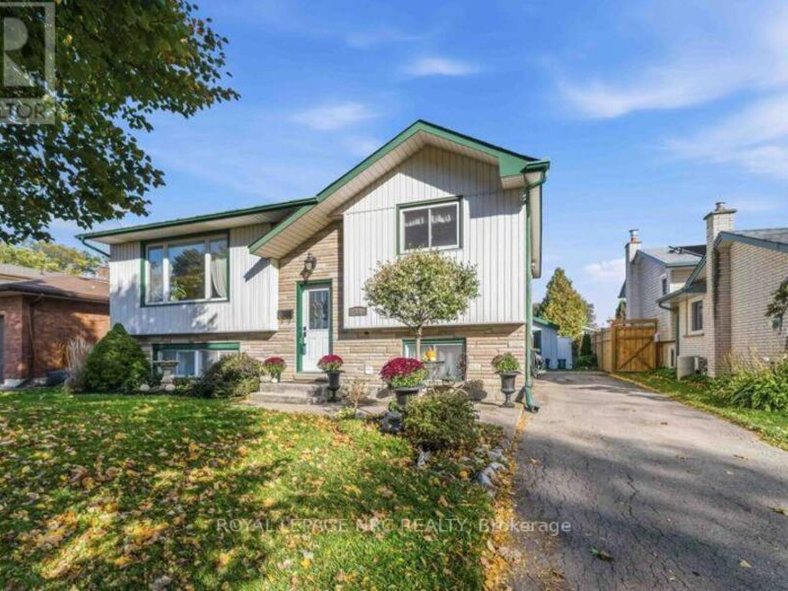 22 JENNIFER COURT, Welland, Ontario L3C 6H8