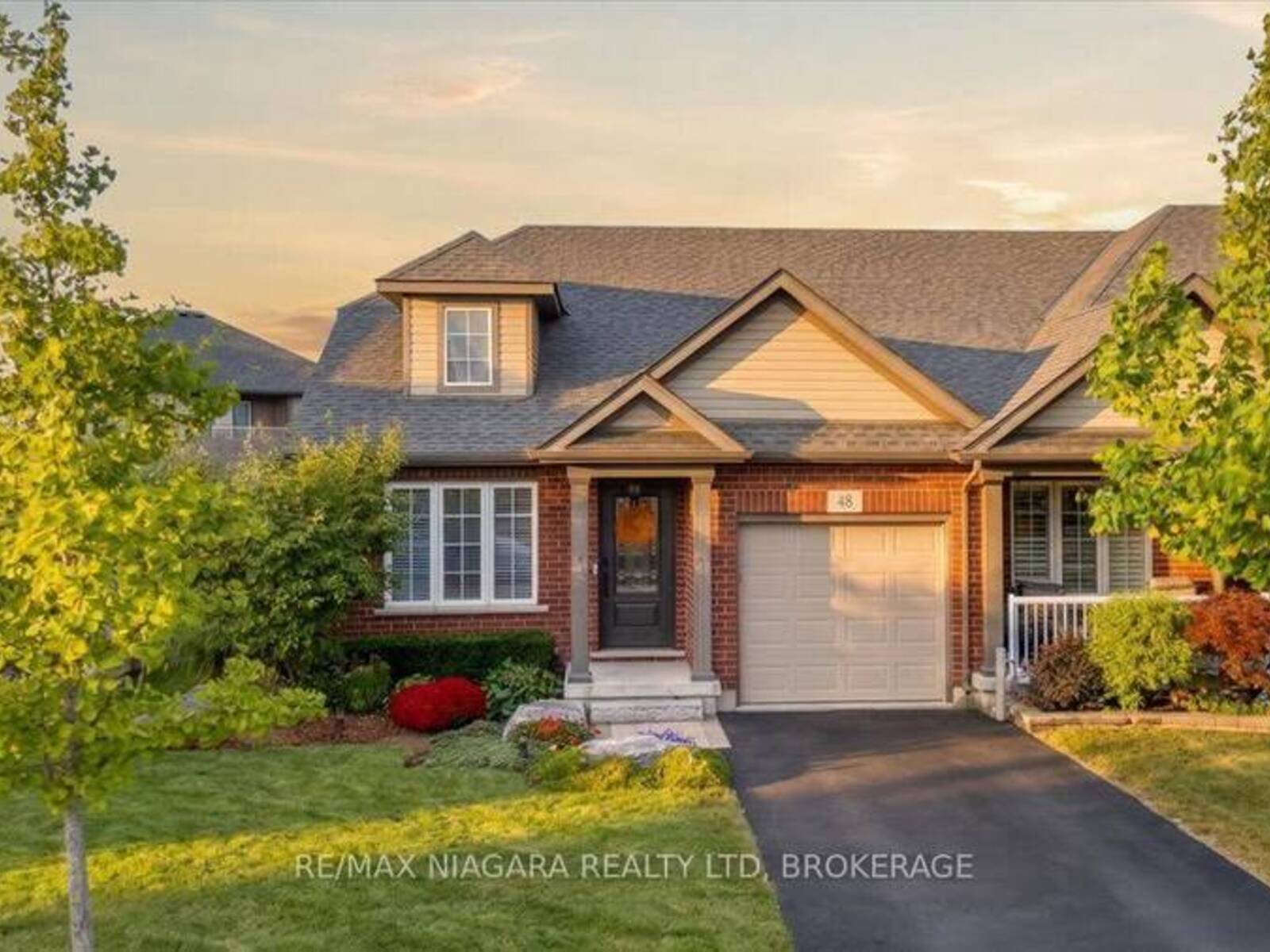 48 FALCON DRIVE, Welland, Ontario L3C 0B2