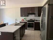 7969 BUCKEYE CRESCENT | Niagara Falls Ontario | Slide Image Nine
