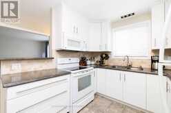 27 CHANTAL COURT | Welland Ontario | Slide Image Twelve