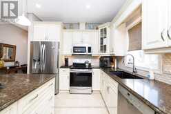 11 WILLSON CROSS | Fonthill Ontario | Slide Image Six
