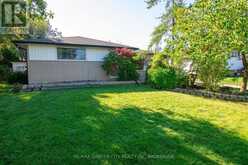 15 KAREN CRESCENT | Grimsby Ontario | Slide Image One