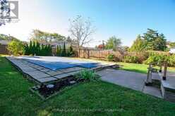 15 KAREN CRESCENT | Grimsby Ontario | Slide Image Forty-six