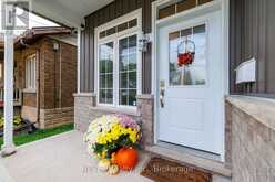115 OAKLAND AVENUE | Welland Ontario | Slide Image Four