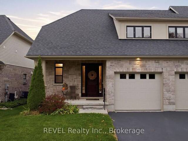 15 - 1126 SWAN STREET Ayr Ontario, N0B 1E0 - 3 Bedrooms Condo For Sale